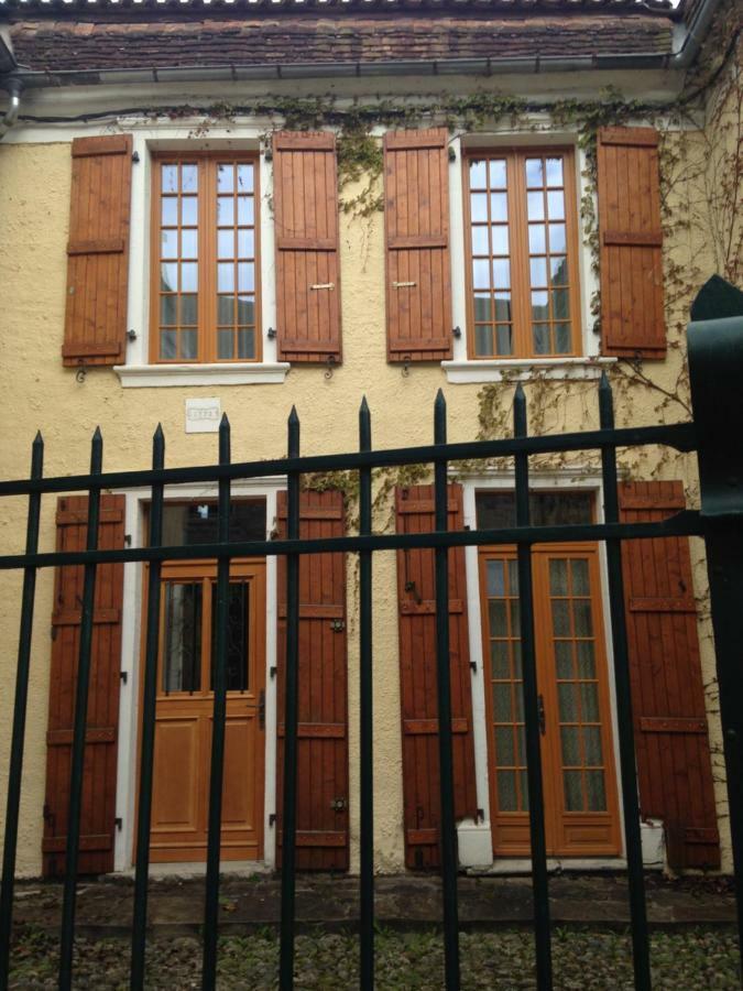 فيلا Le Pelerine Sauveterre-de-Bearn المظهر الخارجي الصورة